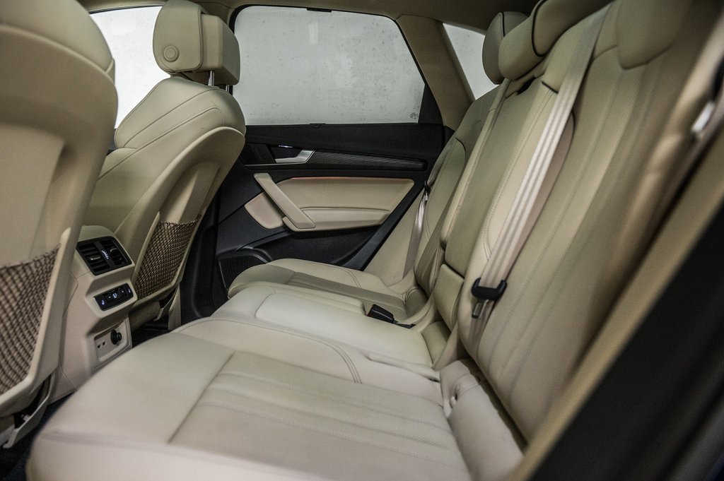 2021  Q5 TECHNIK COMFORT SEATS in Laval, Quebec - 29 - w1024h768px