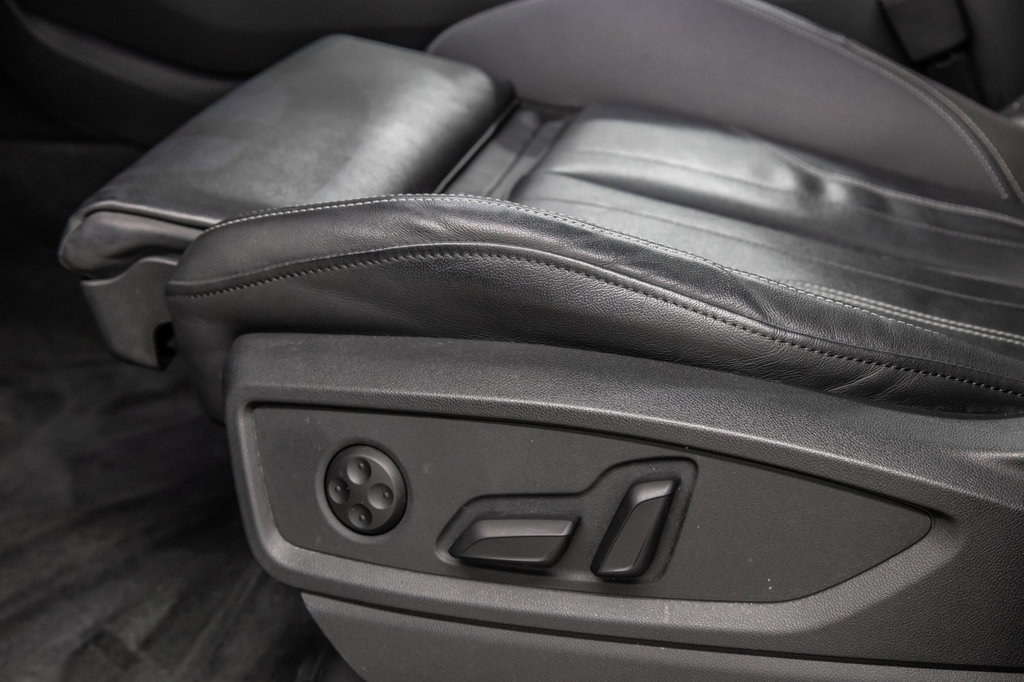 2021 Audi Q5 PROGRESSIV S-LINE BLACK PKG 20 PCS in Laval, Quebec - 14 - w1024h768px