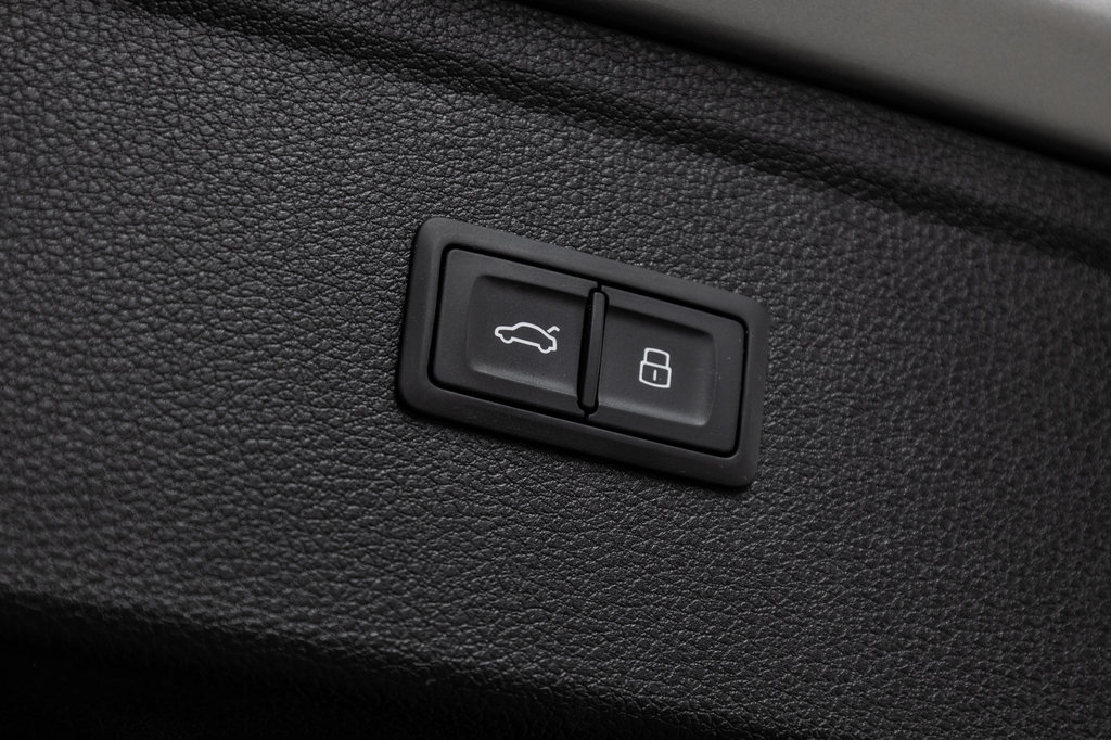 Audi Q5 KOMFORT 45 TFSI QUATTRO ENSEMBLE COMMODITÉS 2022 à Laval, Québec - 12 - w1024h768px
