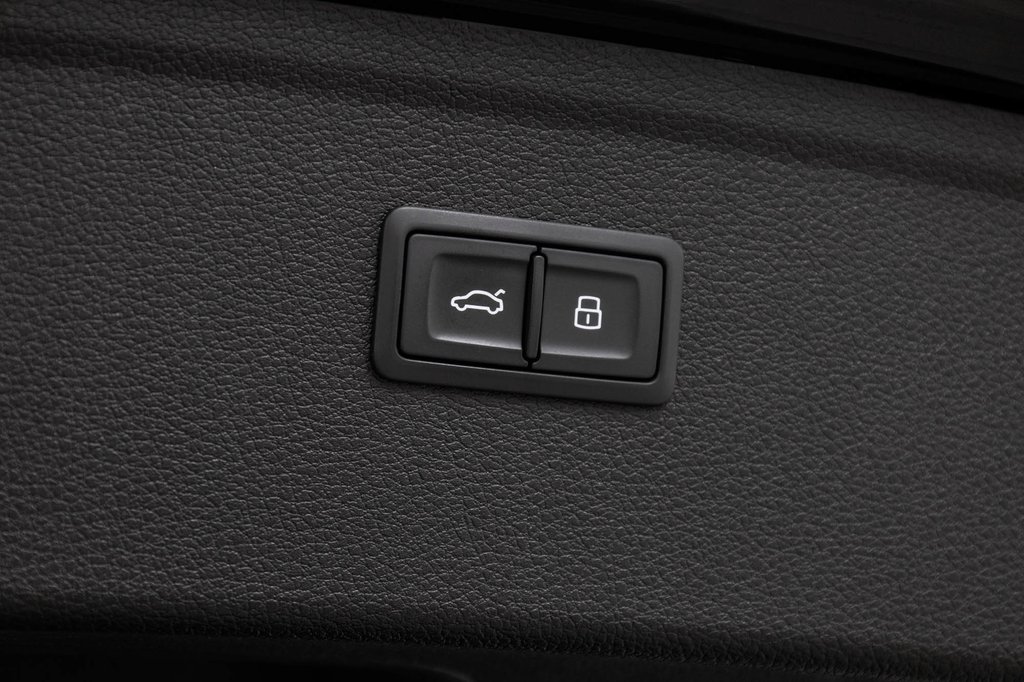 Audi Q5 KOMFORT ENSEMBLE COMMODITÉ 2022 à Laval, Québec - 12 - w1024h768px