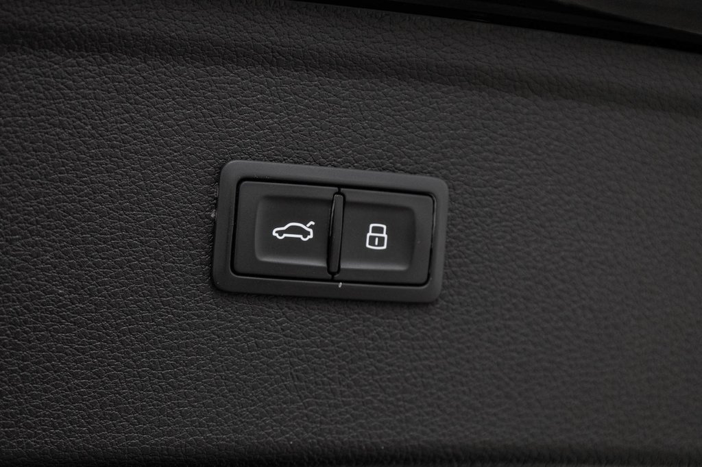 2022 Audi Q5 PROGRESSIV S-LINE 20 PCS in Laval, Quebec - 12 - w1024h768px