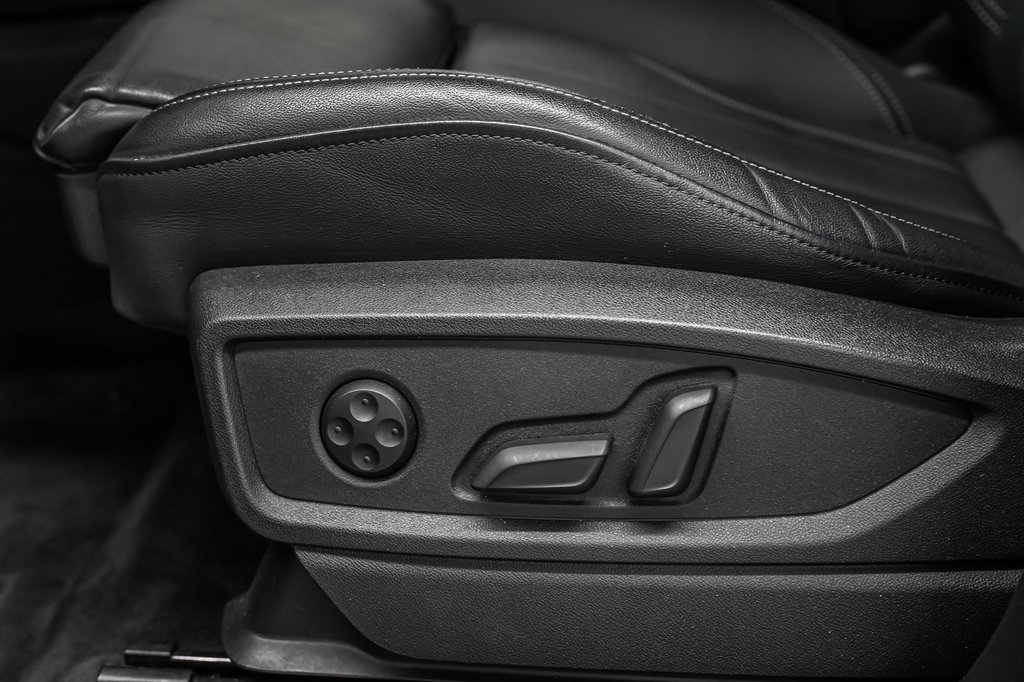2022 Audi Q5 PROGRESSIV S-LINE BLACK PKG 20 PCS in Laval, Quebec - 11 - w1024h768px