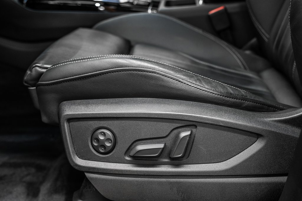 2022 Audi Q5 PROGRESSIV S-LINE BLACK PKG in Laval, Quebec - 12 - w1024h768px