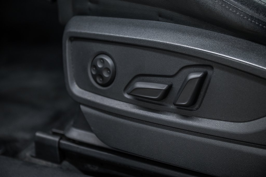 2022 Audi Q5 PROGRESSIV S-LINE BLACK PKG 20 PCS in Laval, Quebec - 16 - w1024h768px