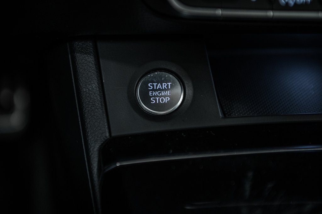 Audi Q5 PROGRESSIV S-LINE BLACK PKG 20 PCS 2022 à Laval, Québec - 26 - w1024h768px