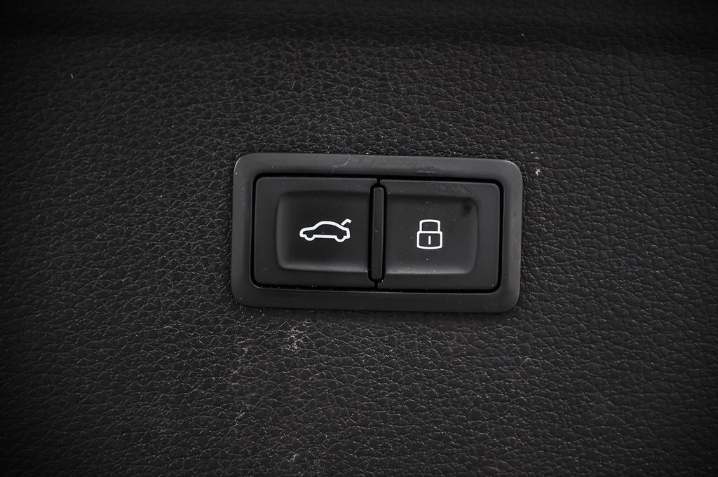 Audi Q5 PROGRESSIV, S-LINE, CAMERA 360 2022 à Laval, Québec - 10 - w1024h768px