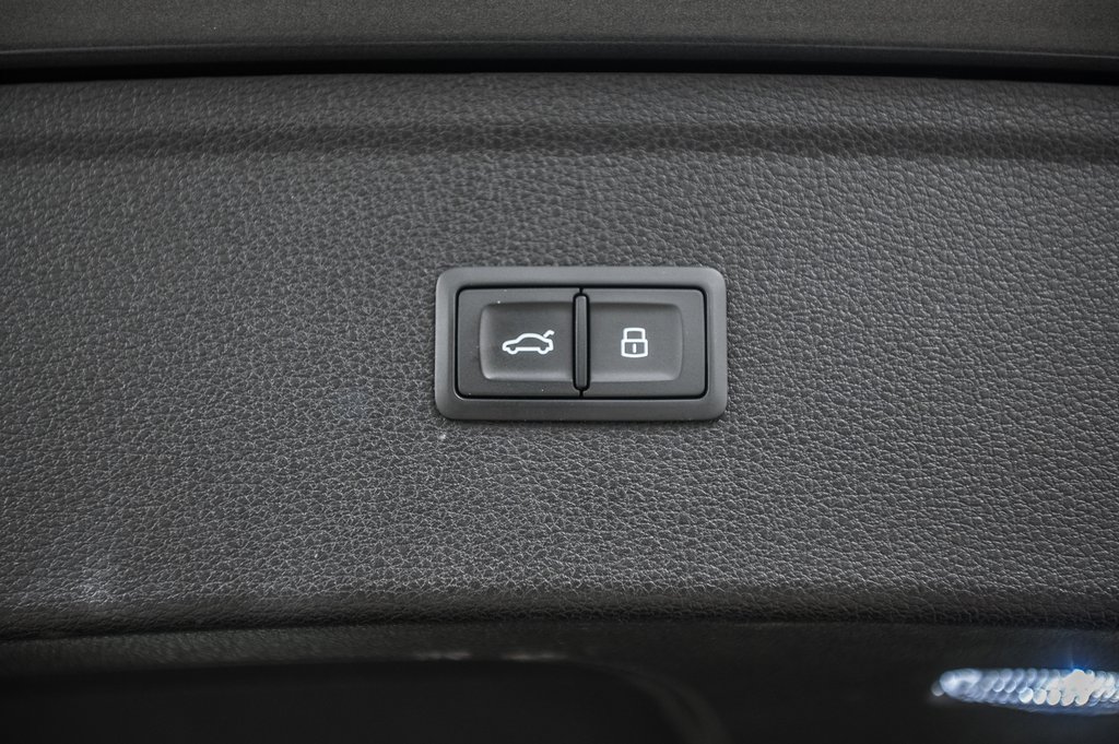 Audi Q5 TECHNIK LUXURY PKG HUD 2022 à Laval, Québec - 13 - w1024h768px