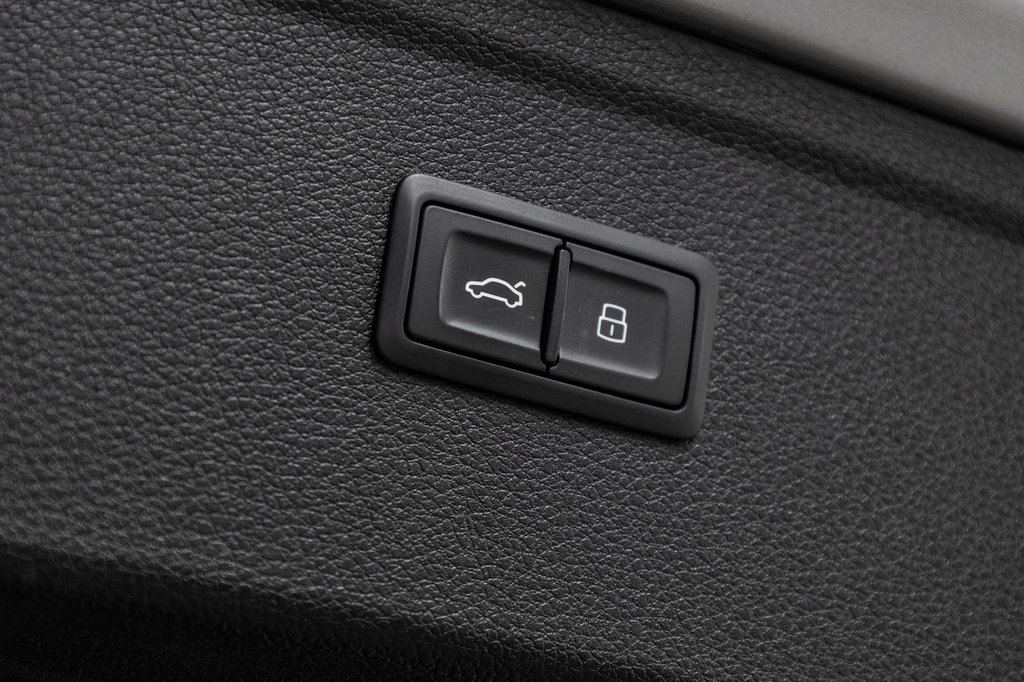Audi Q5 TECHNIK LUXURY PKG CONTOUR SEAT 2022 à Laval, Québec - 11 - w1024h768px