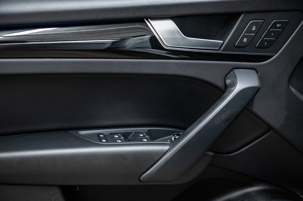 2022 Audi Q5 PROGRESSIV S-LINE BLACK PKG 20 PCS in Laval, Quebec - 14 - w1024h768px