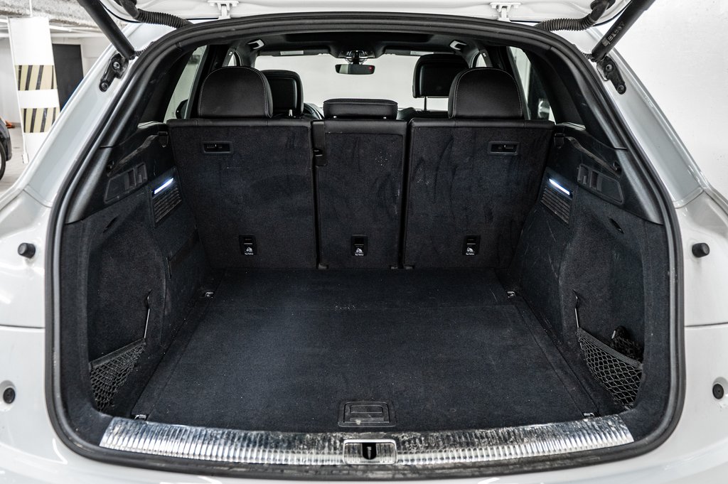 2022 Audi Q5 PROGRESSIV S-LINE BLACK PKG 20 PCS in Laval, Quebec - 12 - w1024h768px