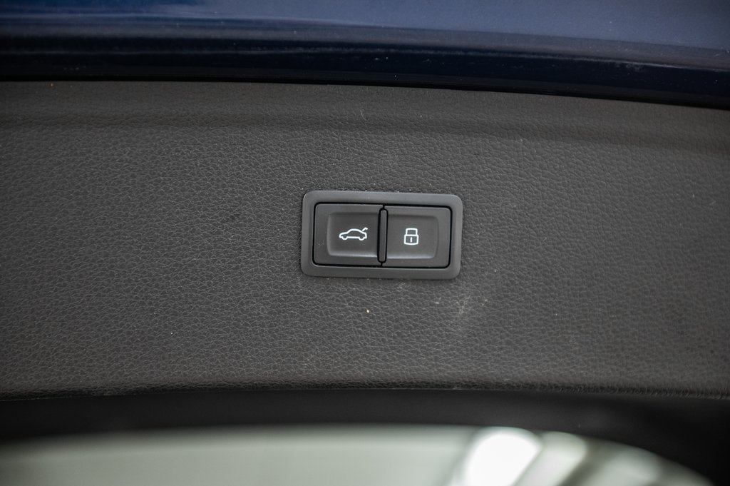 2022 Audi Q5 KOMFORT ENS COMMODITÉ in Laval, Quebec - 12 - w1024h768px