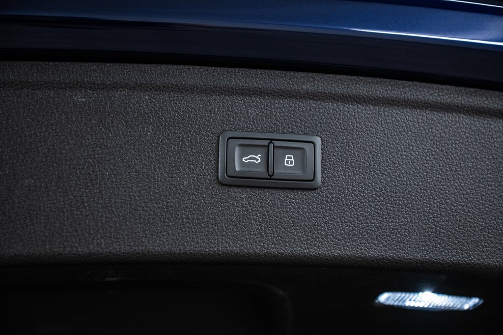 2022 Audi Q5 PROGRESSIV S-LINE in Laval, Quebec - 13 - w1024h768px