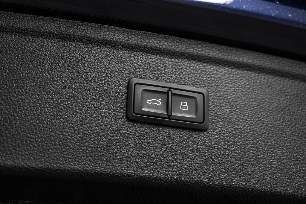 Audi Q5 PROGRESSIV S-LINE 2022 à Laval, Québec - 12 - w1024h768px