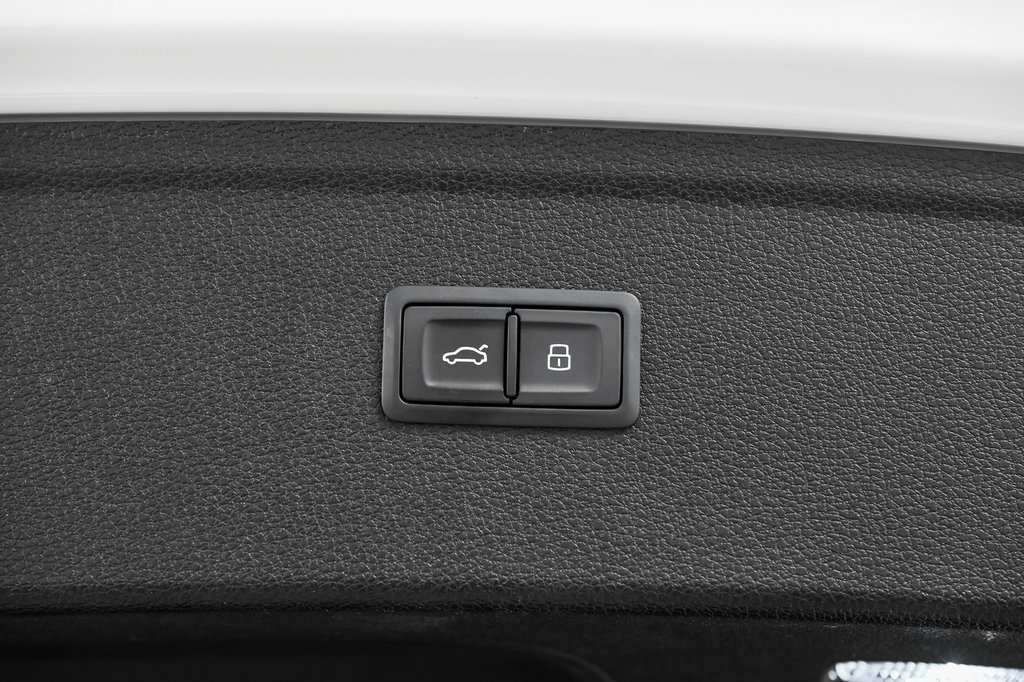 Audi Q5 PROGRESSIV QUATTRO 19 PCS 2022 à Laval, Québec - 10 - w1024h768px
