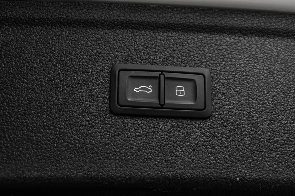 Audi Q5 55TFSI HYBRIDE ADV DRIVER ASSIST 2022 à Laval, Québec - 12 - w1024h768px