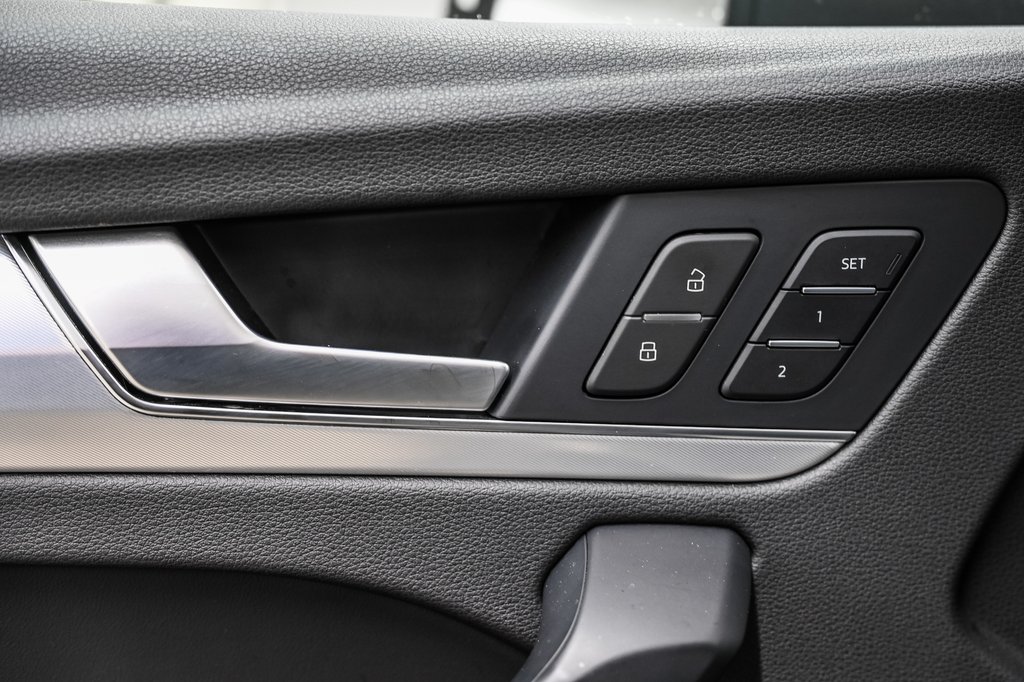 2023 Audi Q5 PROGRESSIV QUATTRO 19 PCS in Laval, Quebec - 12 - w1024h768px