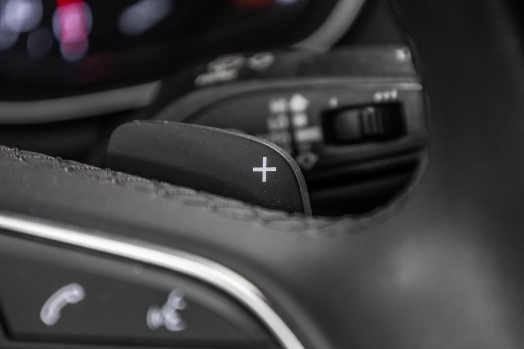 Audi Q5 KOMFORT VORSPRUNG EDITION 2023 à Laval, Québec - 20 - w1024h768px