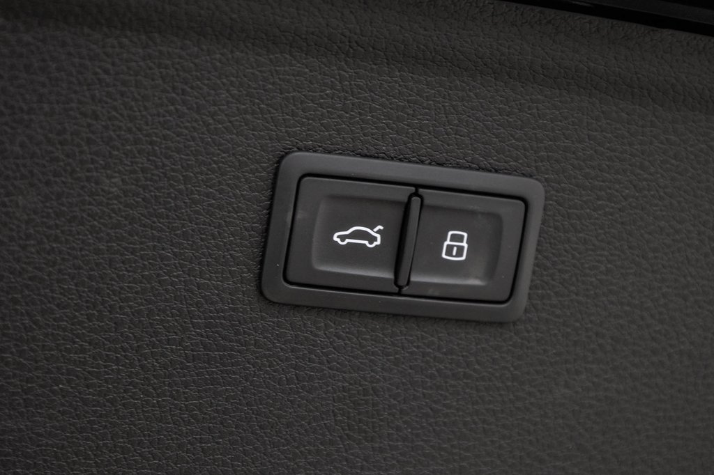 Audi Q5 PROGRESSIV S-LINE BLACK PKG 20 PCS 2023 à Laval, Québec - 12 - w1024h768px