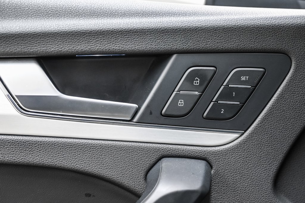 2023 Audi Q5 PROGRESSIV S-LINE BLACK PKG 20 PCS in Laval, Quebec - 13 - w1024h768px