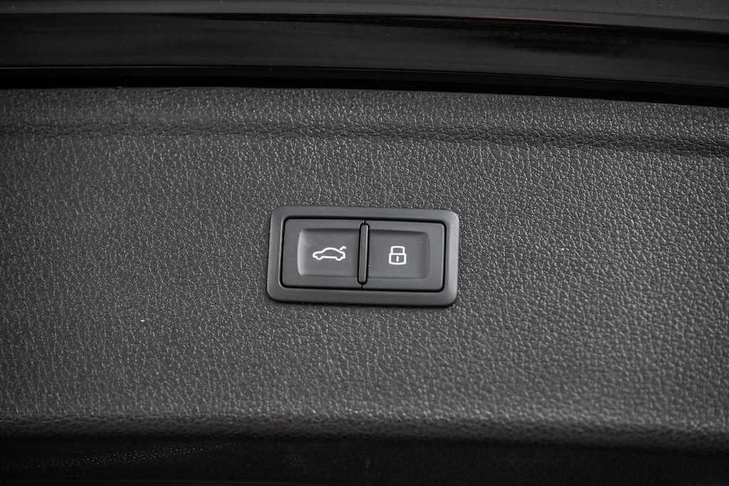2023 Audi Q5 PROGRESSIV S-LINE, COMFORT SEAT, CAMERA 360 in Laval, Quebec - 10 - w1024h768px