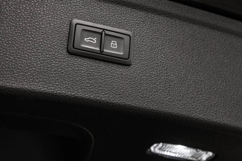 2023 Audi Q5 PROGRESSIV QUATTRO 45 TFSI in Laval, Quebec - 12 - w1024h768px