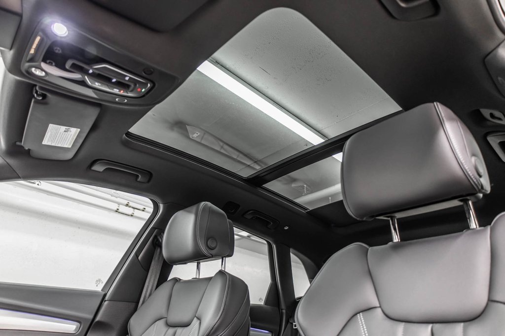 2023 Audi Q5 TECHNIK BLACK OPTIC 20 PCS in Laval, Quebec - 33 - w1024h768px