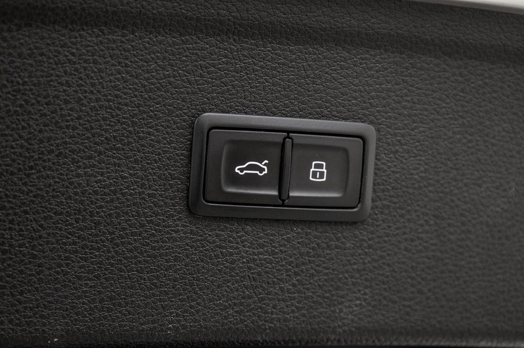 Audi Q5 PROGRESSIV QUATTRO 19 PCS 2023 à Laval, Québec - 12 - w1024h768px