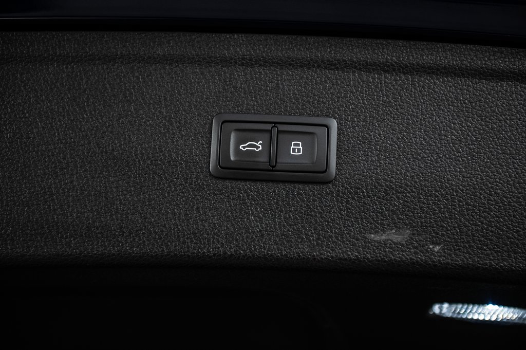 Audi Q5 PROGRESSIV QUATTRO 19 PCS 2023 à Laval, Québec - 13 - w1024h768px