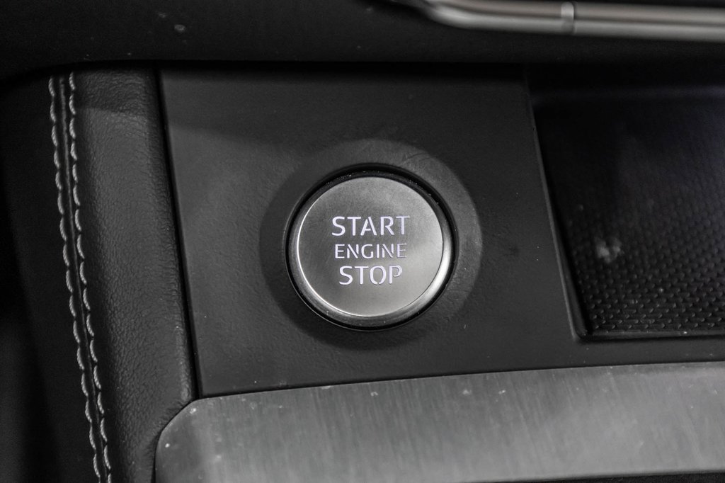 2024 Audi Q5 PROGRESSIV COMPETITION S-LINE BLACK PACKAGE,21PCS in Laval, Quebec - 24 - w1024h768px