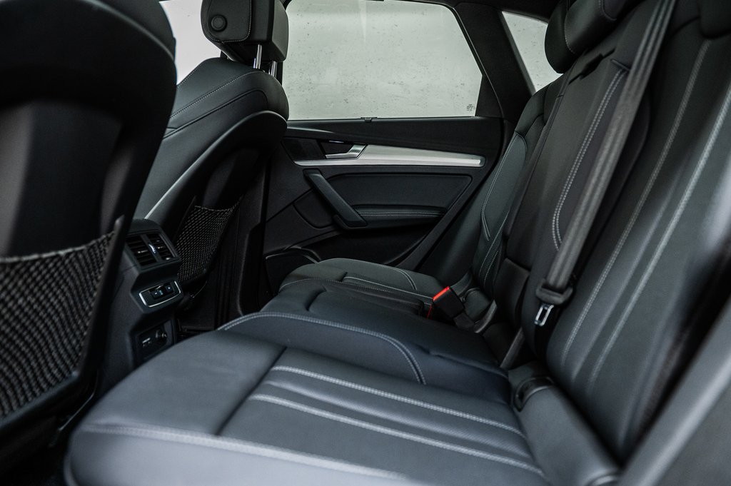 2024 Audi Q5 PROGRESSIV S-LINE BLACK PKG 20 PCS in Laval, Quebec - 30 - w1024h768px