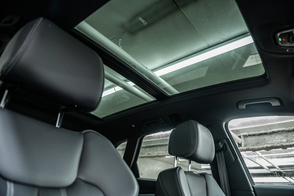 2024 Audi Q5 PROGRESSIV S-LINE BLACK PKG 20 PCS in Laval, Quebec - 36 - w1024h768px