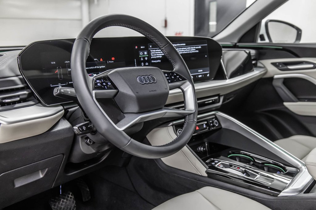 2025 Audi Q5 in Laval, Quebec - 15 - w1024h768px
