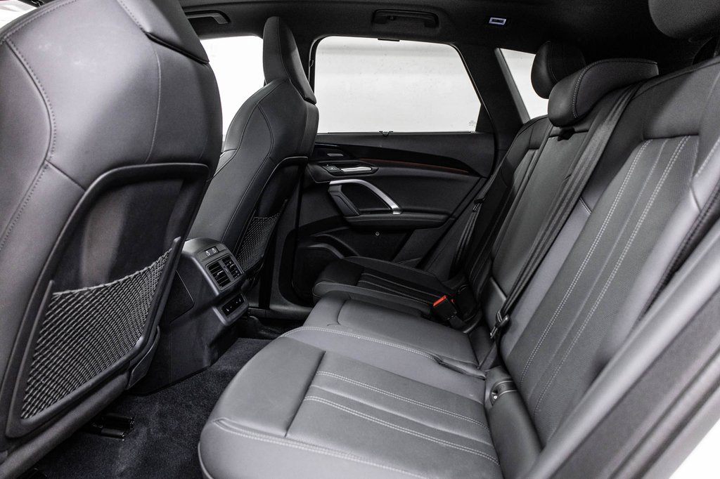 Audi Q5 TECHNIK S-LINE, BLACK OPTICS, COMFORT SEATS, 20PCS 2025 à Laval, Québec - 34 - w1024h768px