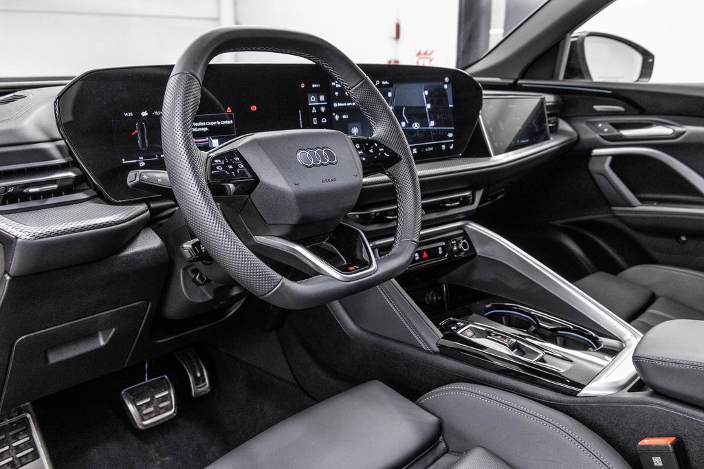 Audi Q5 TECHNIK S-LINE, BLACK OPTICS, COMFORT SEATS, 20PCS 2025 à Laval, Québec - 16 - w1024h768px