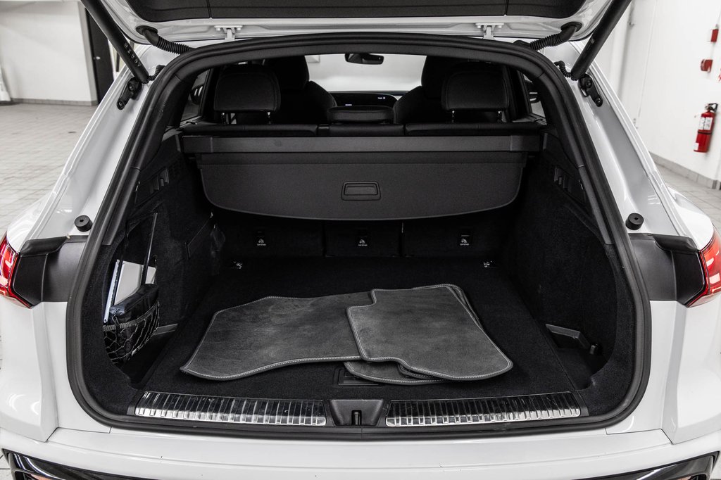Audi Q5 TECHNIK S-LINE, BLACK OPTICS, COMFORT SEATS, 20PCS 2025 à Laval, Québec - 11 - w1024h768px