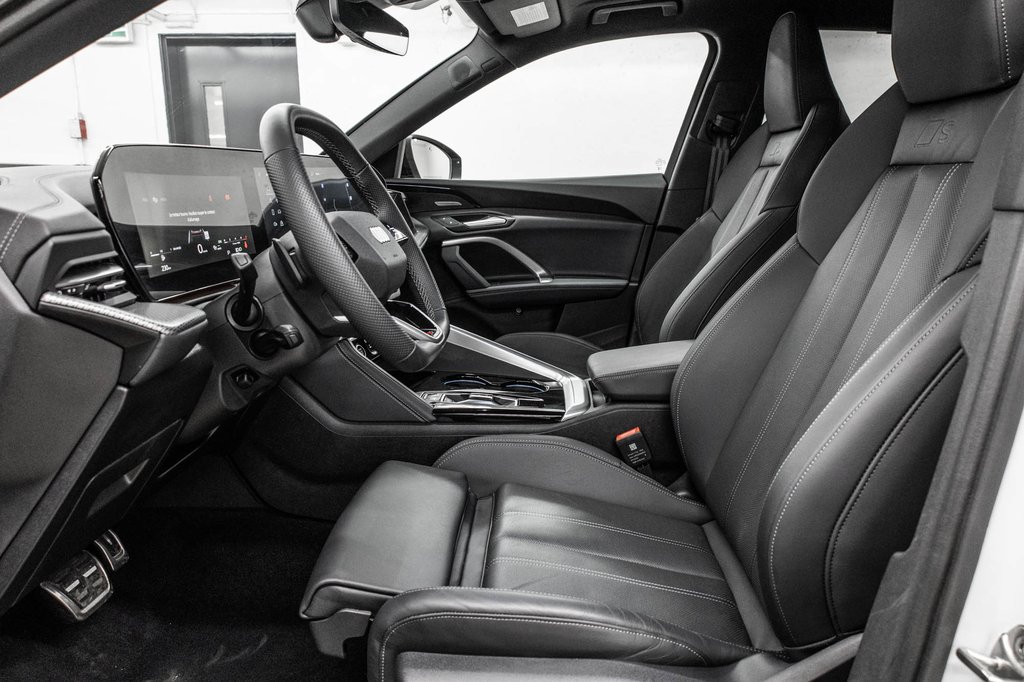 Audi Q5 TECHNIK S-LINE, BLACK OPTICS, COMFORT SEATS, 20PCS 2025 à Laval, Québec - 15 - w1024h768px