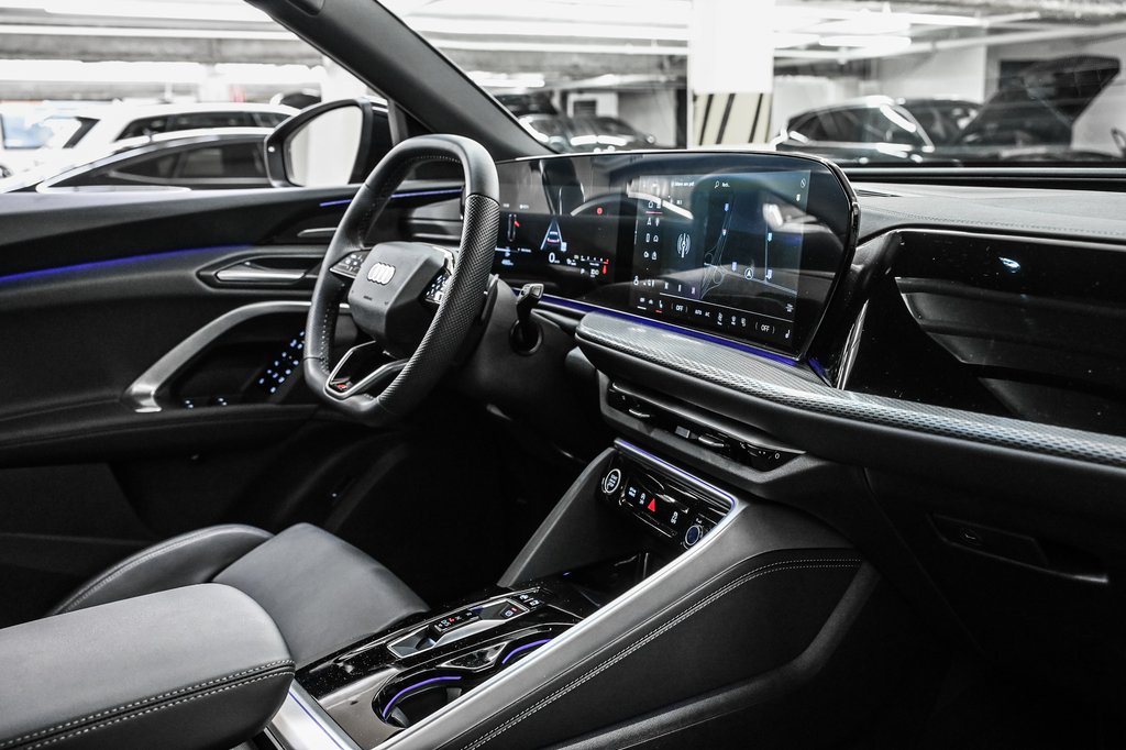 2025 Audi Q5 PROGRESSIV S-LINE BLACK OPTIC ALL NEW Q5 in Laval, Quebec - 28 - w1024h768px