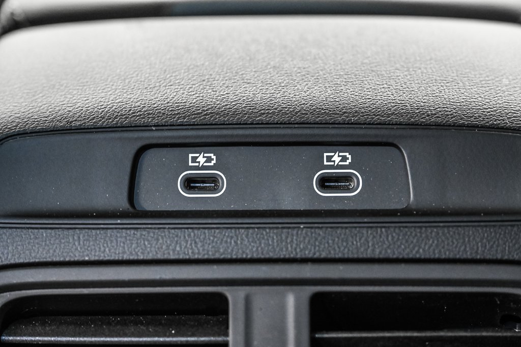 2025 Audi Q5 PROGRESSIV S-LINE BLACK OPTIC ALL NEW Q5 in Laval, Quebec - 25 - w1024h768px