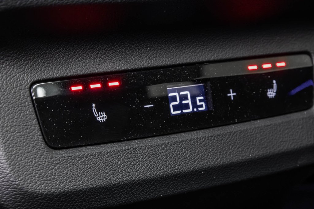 2025 Audi Q5 NEW Q5 PROGRESSIV S-LINE BLACK OPTIC ALL NEW Q5 in Laval, Quebec - 34 - w1024h768px