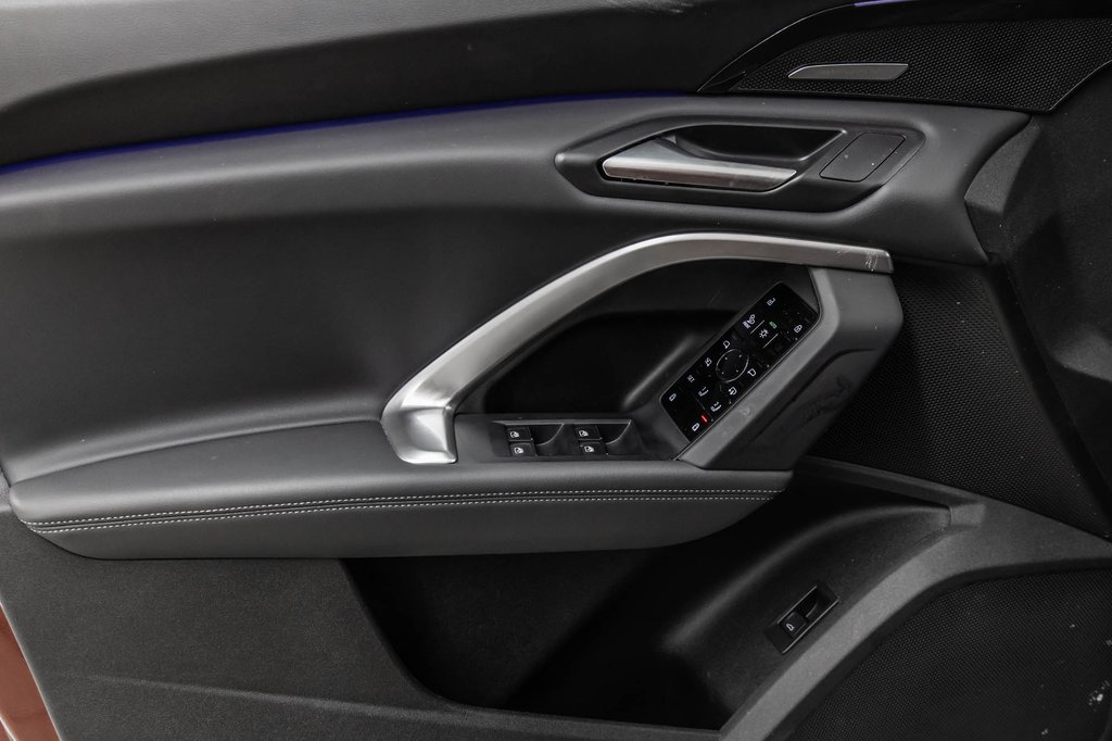 2025 Audi Q5 NEW Q5 PROGRESSIV S-LINE BLACK OPTIC ALL NEW Q5 in Laval, Quebec - 13 - w1024h768px