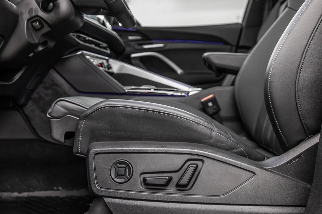 2025 Audi Q5 ALL NEW Q5 S-LINE BLACK PKG in Laval, Quebec - 14 - w1024h768px