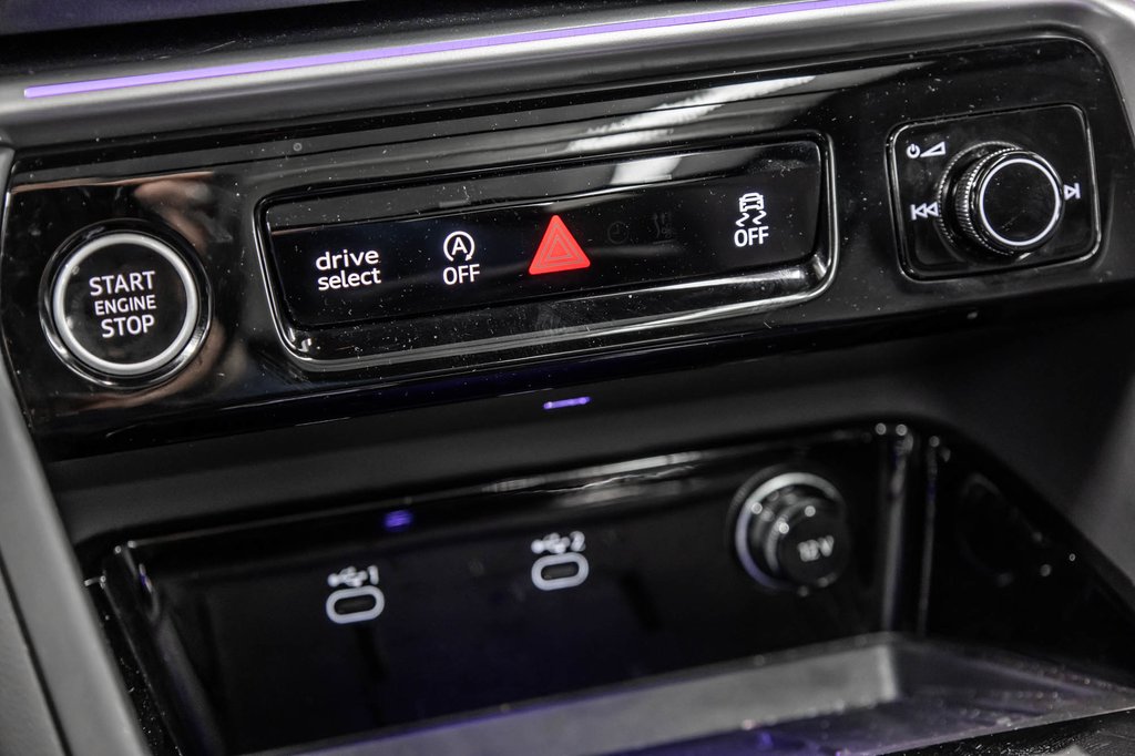 2025 Audi Q5 ALL NEW Q5 S-LINE BLACK PKG in Laval, Quebec - 25 - w1024h768px