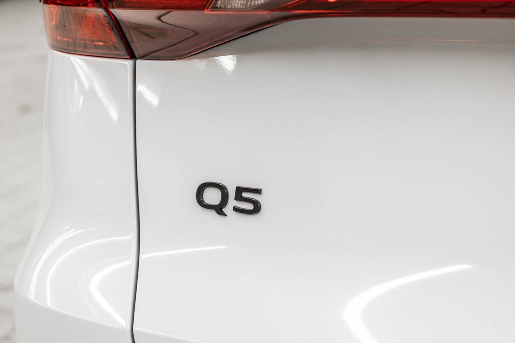 2025 Audi Q5 TECHNIK ALL NEW Q5 BLACK OPTIC in Laval, Quebec - 9 - w1024h768px