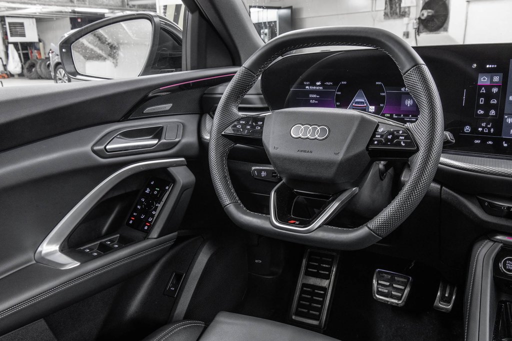 2025 Audi Q5 TECHNIK ALL NEW Q5 BLACK OPTIC in Laval, Quebec - 34 - w1024h768px
