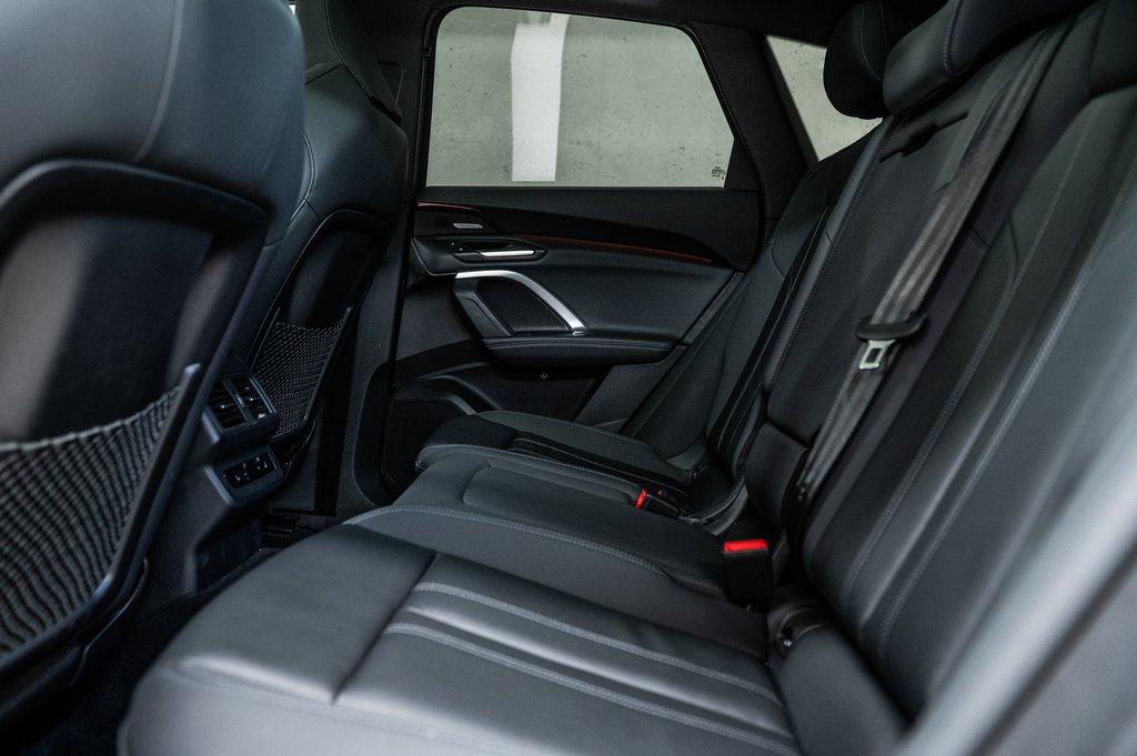 Audi Q5 PROGRESSIV S-LINE BLACK PKG 20 PCS 2025 à Laval, Québec - 30 - w1024h768px