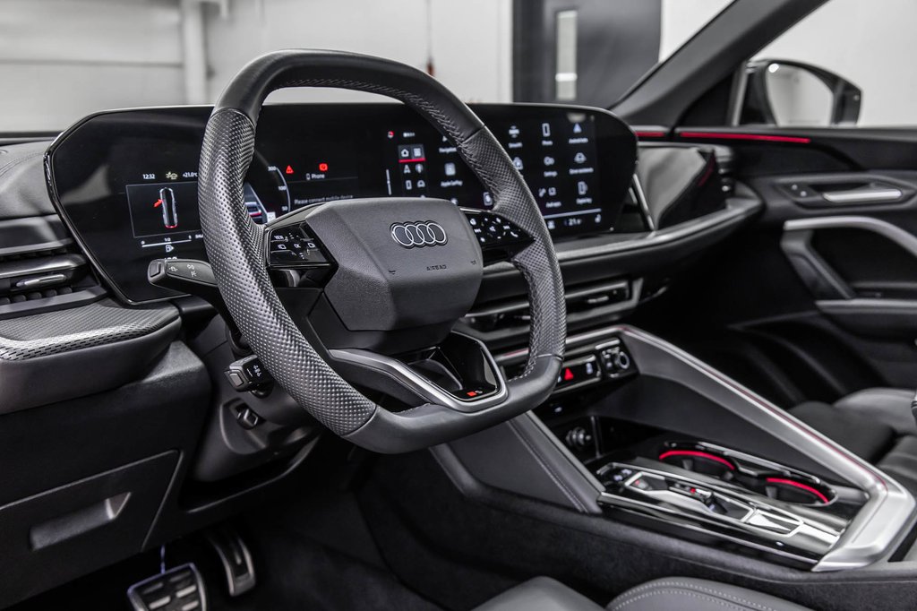 2025 Audi Q5 ALL NEW Q5 S-LINE BLACK OPTIC 20 PCS in Laval, Quebec - 16 - w1024h768px