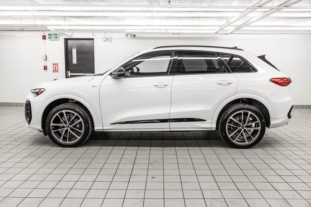 2025 Audi Q5 ALL NEW Q5 S-LINE BLACK OPTIC 20 PCS in Laval, Quebec - 3 - w1024h768px