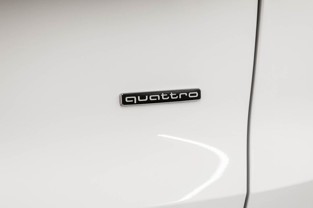 2025 Audi Q5 ALL NEW Q5 S-LINE BLACK OPTIC 20 PCS in Laval, Quebec - 10 - w1024h768px