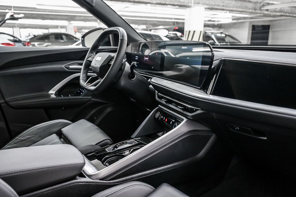 Audi Q5 Technik S-LINE BLACK PACK 20 PCS PANO EX DEMO 2025 à Laval, Québec - 29 - w1024h768px