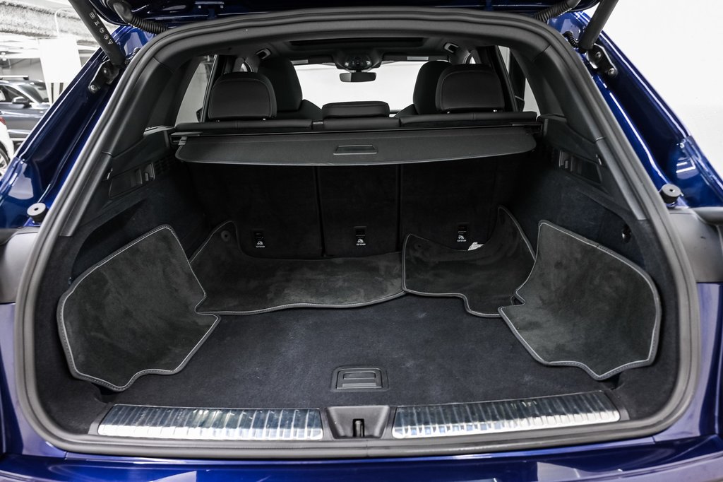 Audi Q5 Technik S-LINE BLACK PACK 20 PCS PANO EX DEMO 2025 à Laval, Québec - 9 - w1024h768px
